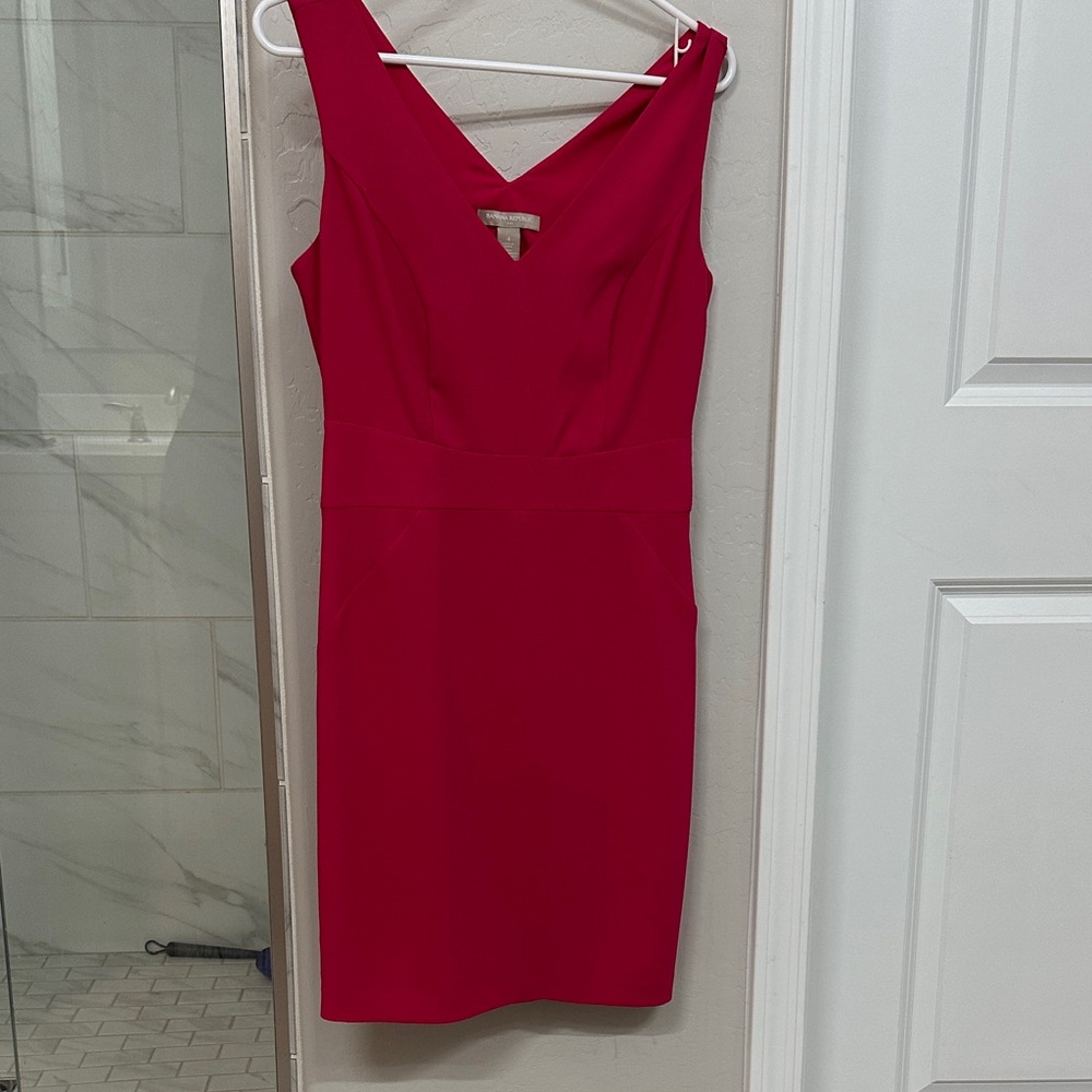 Elegant pink Sleeveless sheath Dress with back cutout